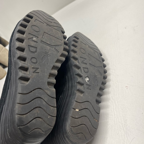 FLY LONDON WOMENS PLATFORM WEDGES SIZE 38 US 7.5- 8 - Picture 6 of 6